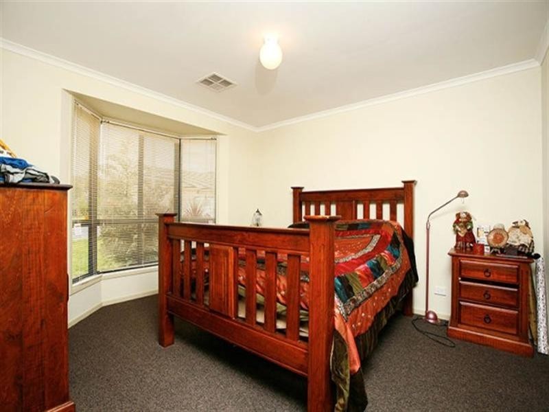 47 Mitchell Drive, Evanston Park SA 5116