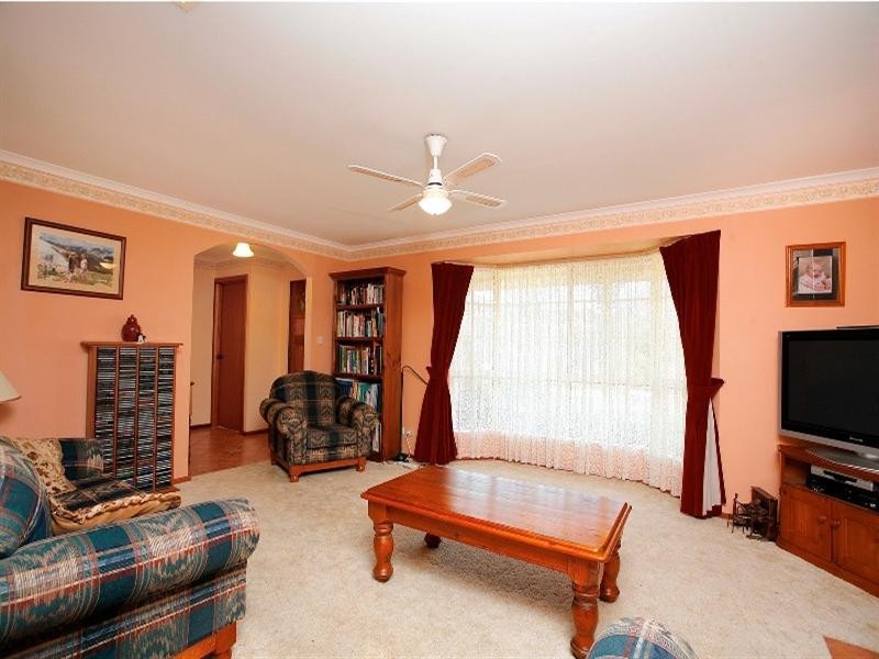 12 Baldock Street, Evanston Park SA 5116