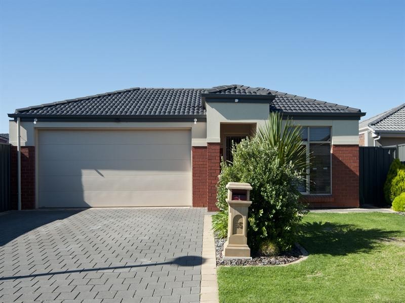 65 Lakeside Drive, Andrews Farm SA 5114