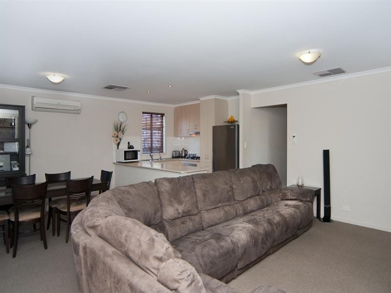 65 Lakeside Drive, Andrews Farm SA 5114