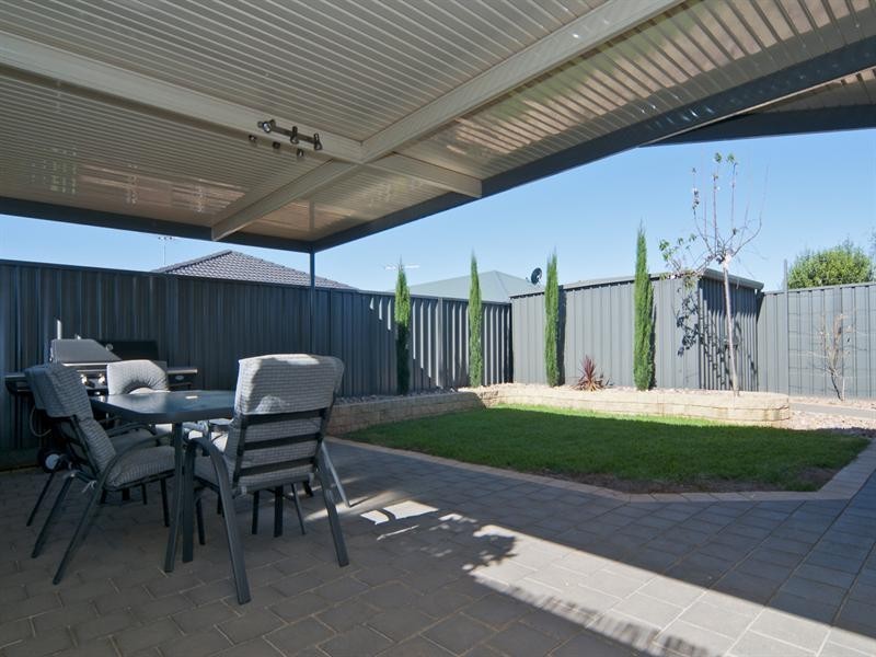 65 Lakeside Drive, Andrews Farm SA 5114