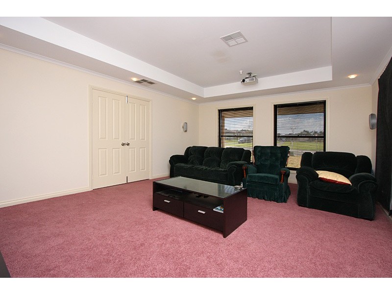 38 Osprey Parade, Hewett SA 5118