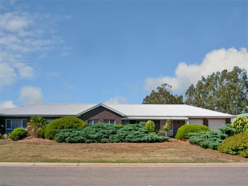 2 Edmonds Road, Angle Vale SA 5117