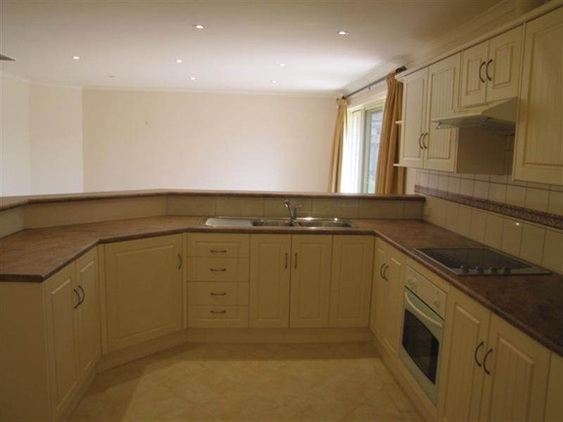 10 Gleeson Grove, Evanston Park SA 5116