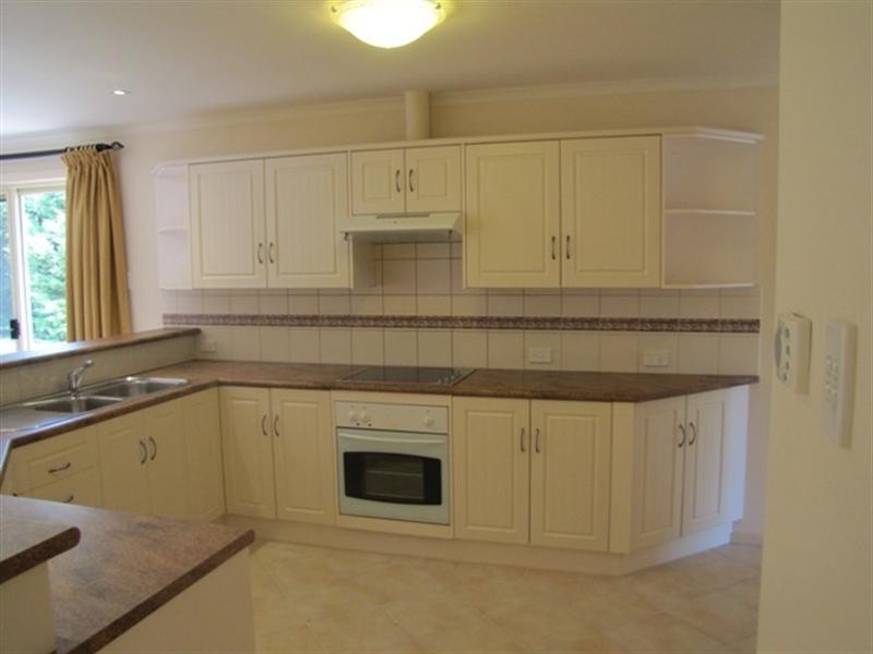 10 Gleeson Grove, Evanston Park SA 5116