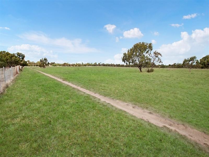 92 Gawler Road, Lewiston SA 5501