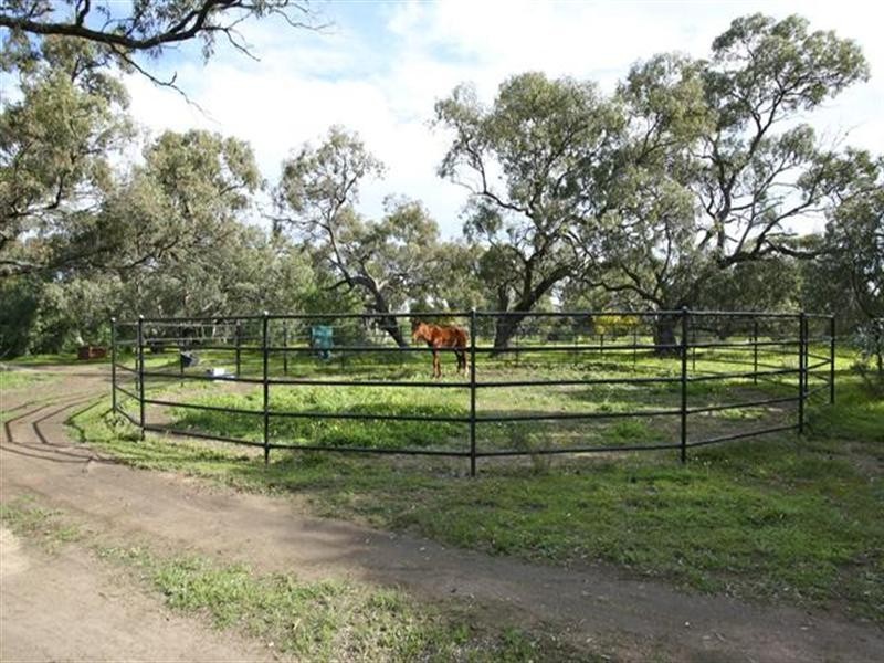 92 Gawler Road, Lewiston SA 5501