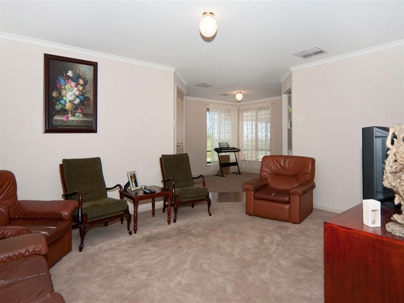 28 Swallow Drive, Hewett SA 5118