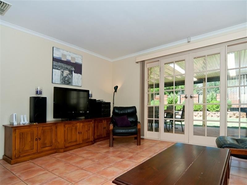 14 Purcell Grove, Evanston Park SA 5116