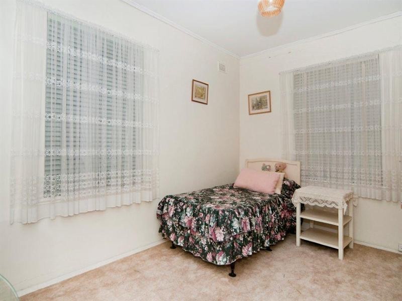 142 Raglan Avenue, South Plympton SA 5038