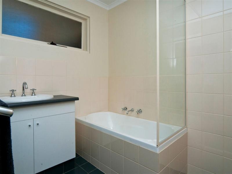 11 Sanders Way, Willaston SA 5118