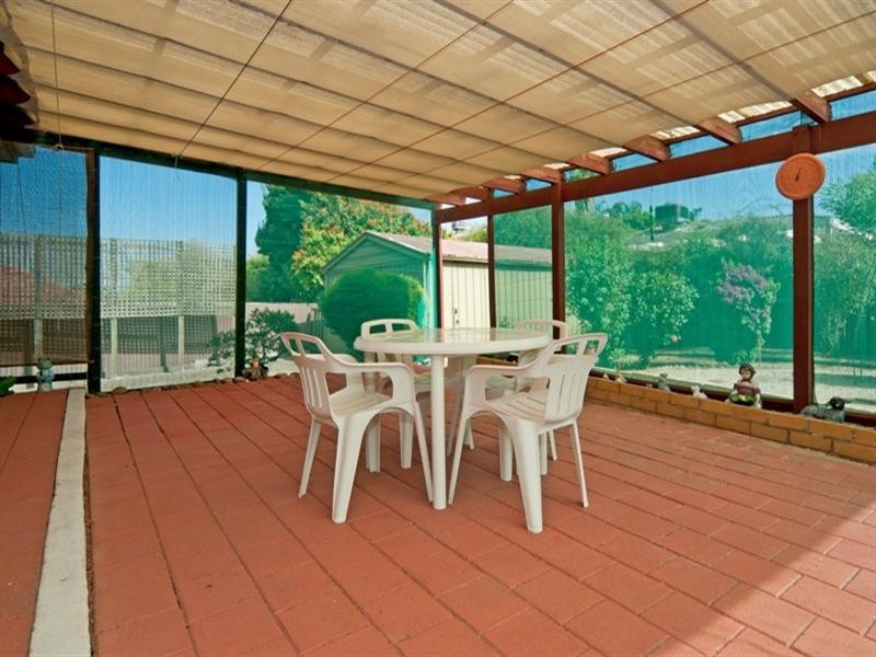 12 Abelia Avenue, Para Vista SA 5093