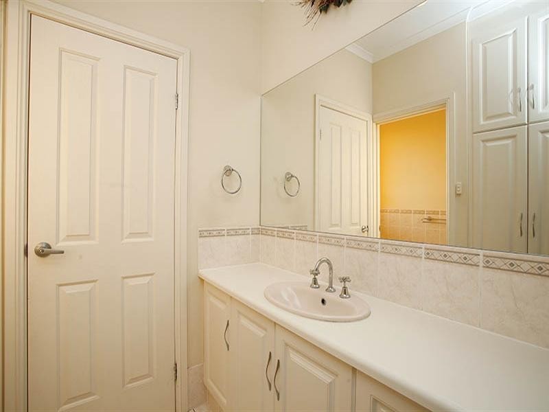 4 Thornton Street, Angle Vale SA 5117