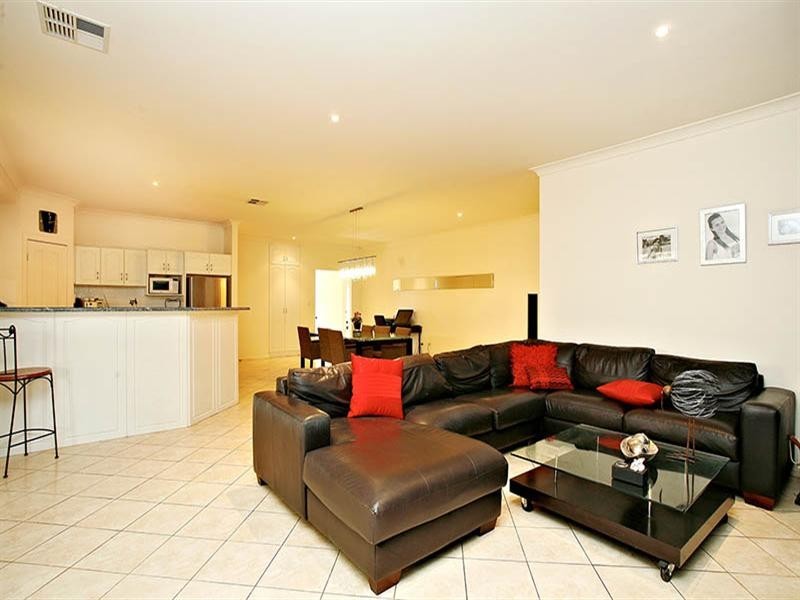 23 Selway Place, Evanston Park SA 5116