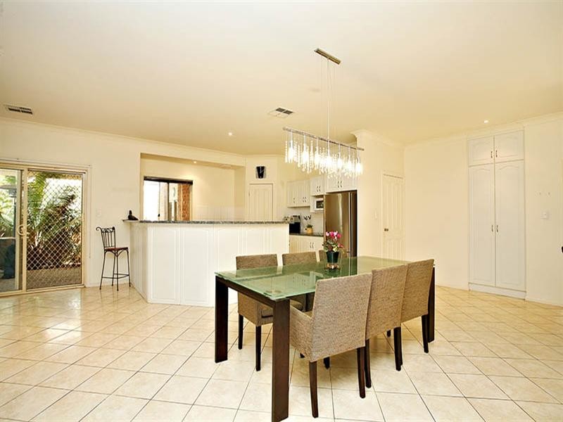 23 Selway Place, Evanston Park SA 5116