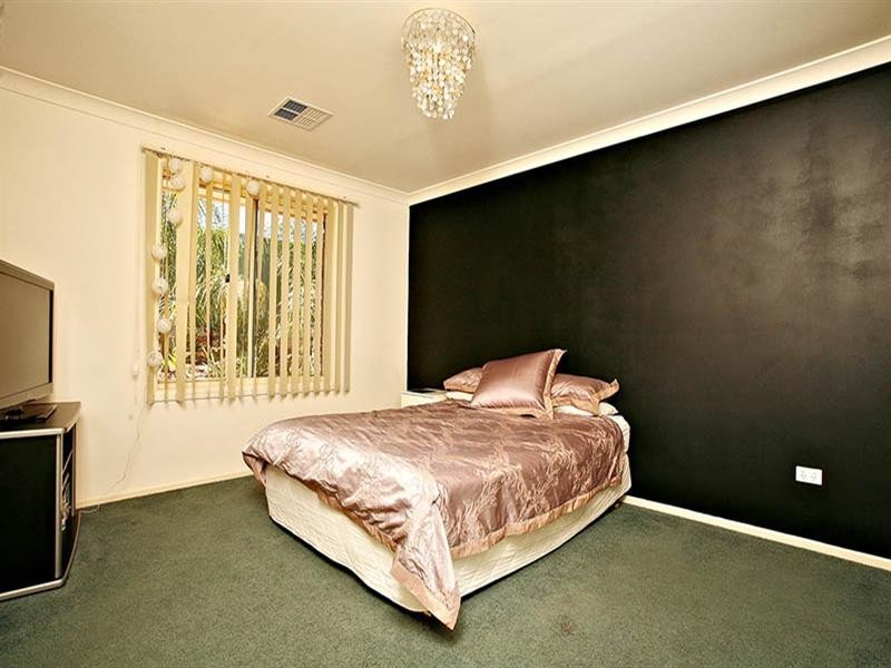 23 Selway Place, Evanston Park SA 5116