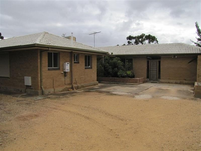 18 Cheek Avenue, Gawler East SA 5118