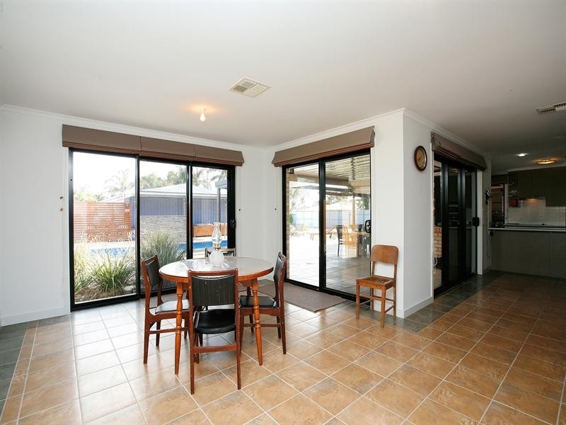 2 Valiant Road, Munno Para West SA 5115