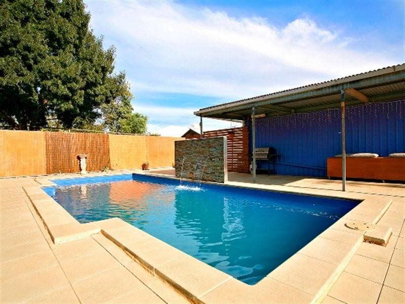 2 Valiant Road, Munno Para West SA 5115