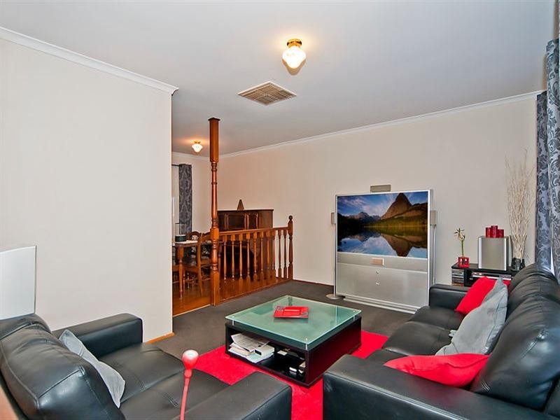 6 Warragal Court, Andrews Farm SA 5114