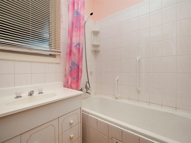 16 Gunther Street, Elizabeth Grove SA 5112