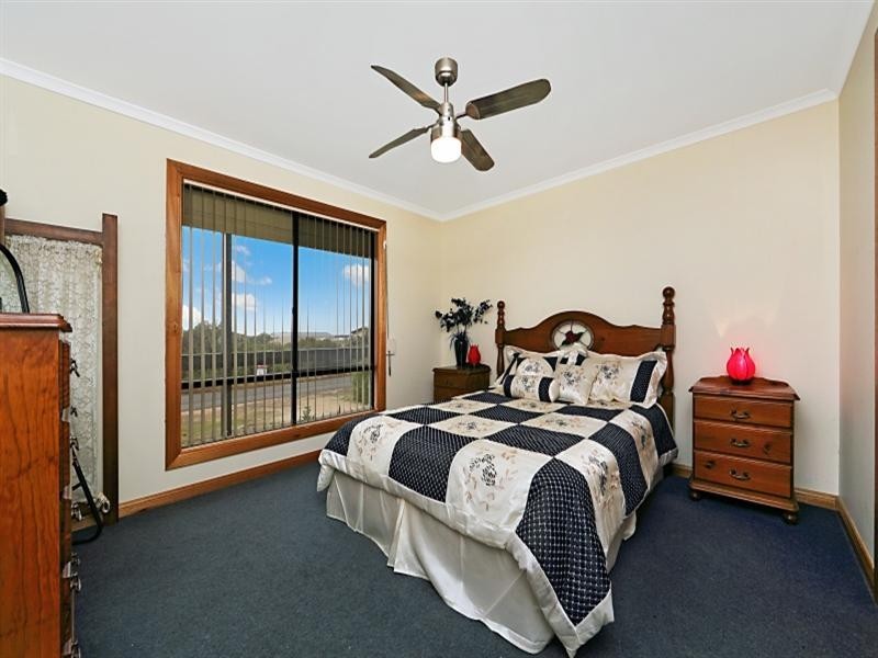 8 Shearwater Way, Thompson Beach SA 5501