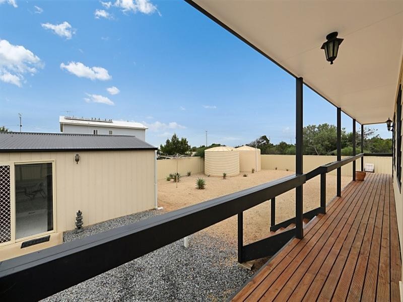 8 Shearwater Way, Thompson Beach SA 5501