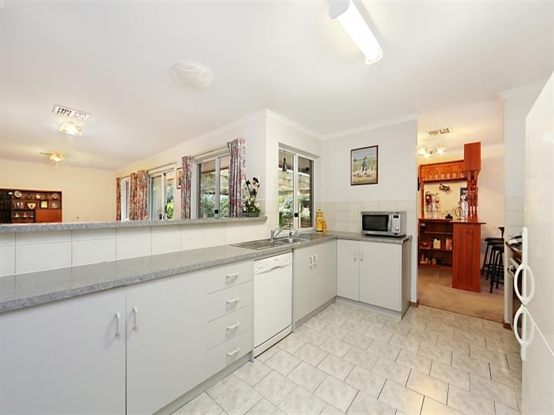 16 Willow Garden, Hillbank SA 5112