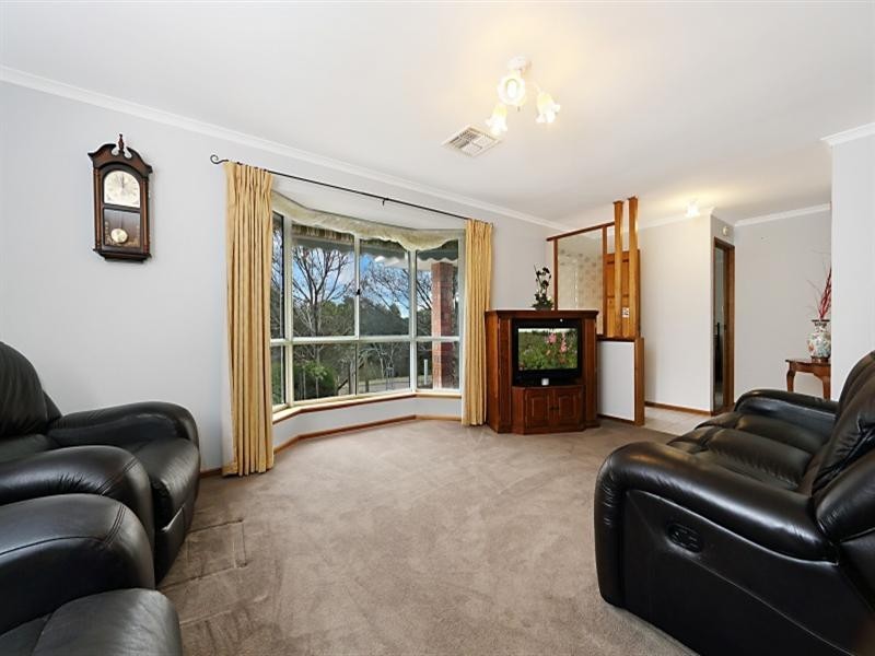 16 Willow Garden, Hillbank SA 5112