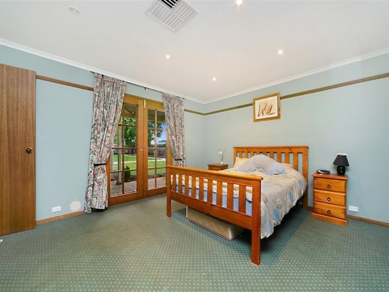 8 Fradd Road, Angle Vale SA 5117