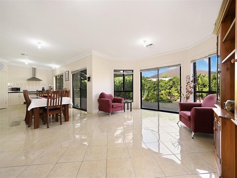 12 Purcell Grove, Evanston Park SA 5116