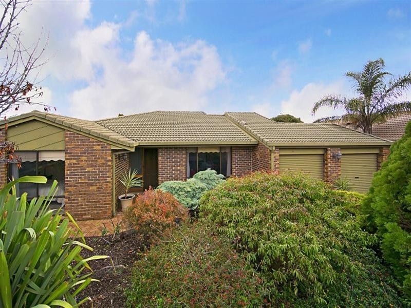 9 Lithgow Court, Redwood Park SA 5097