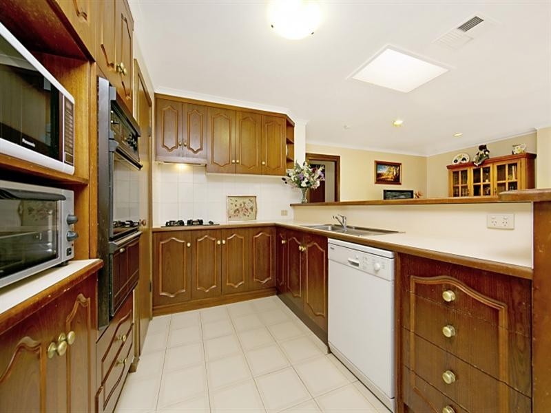 9 Lithgow Court, Redwood Park SA 5097