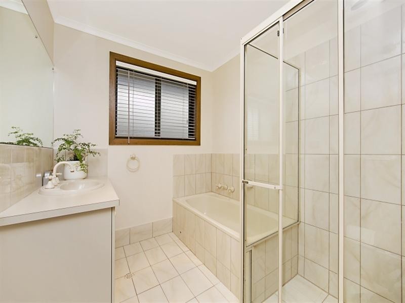 9 Lithgow Court, Redwood Park SA 5097