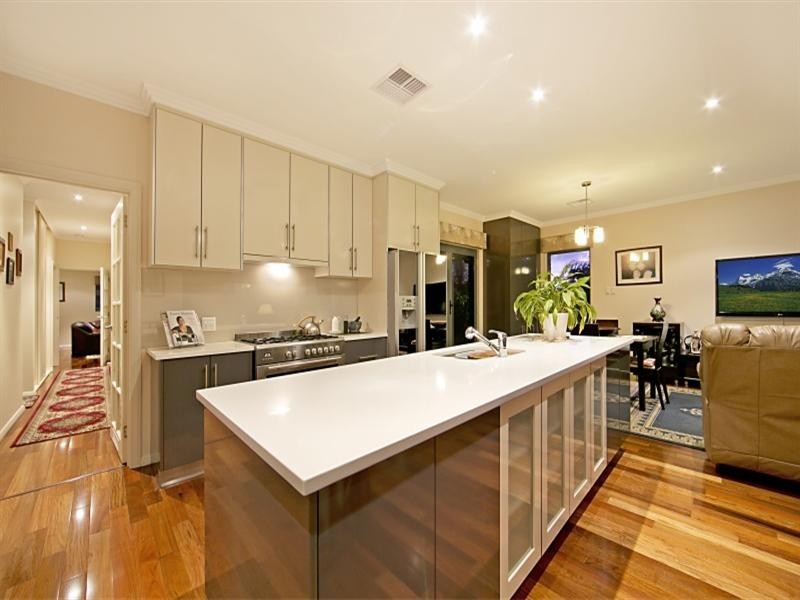 2 Whiteman Road, Williamstown SA 5351