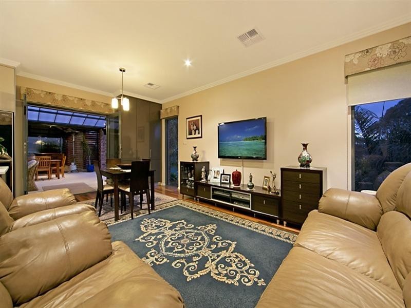 2 Whiteman Road, Williamstown SA 5351