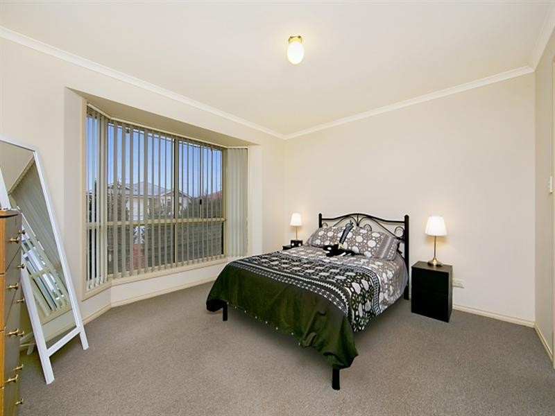 3 Selway Place, Evanston Park SA 5116