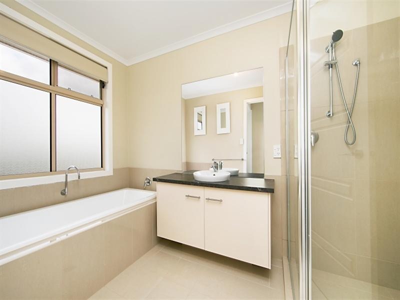 19 Selway Place, Evanston Park SA 5116