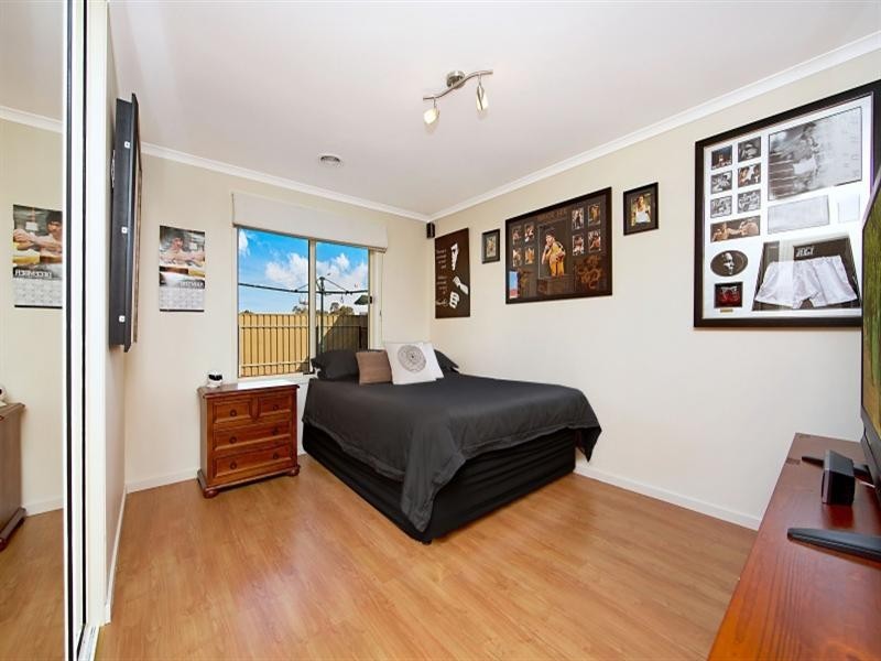 77 President Avenue, Andrews Farm SA 5114