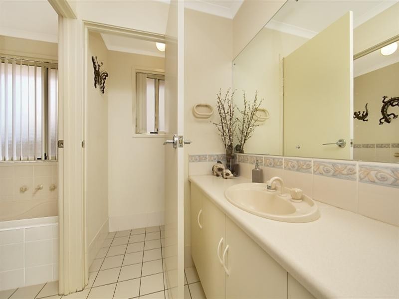 4 Chestnut Grove, Blakeview SA 5114