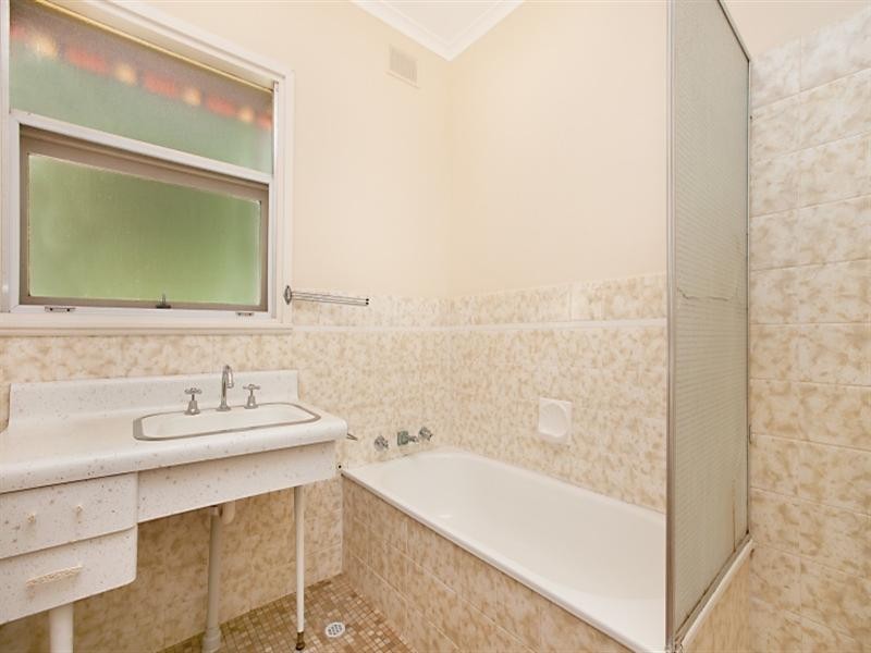 1 McKinlay Avenue, Gawler East SA 5118