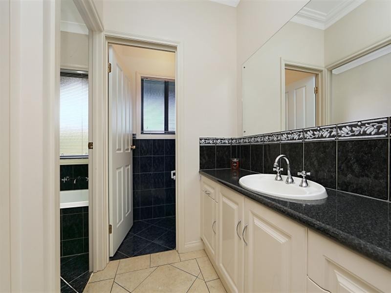 12 Purcell Grove, Evanston Park SA 5116