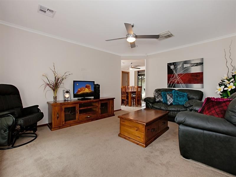 10 Orietta Court, Angle Vale SA 5117