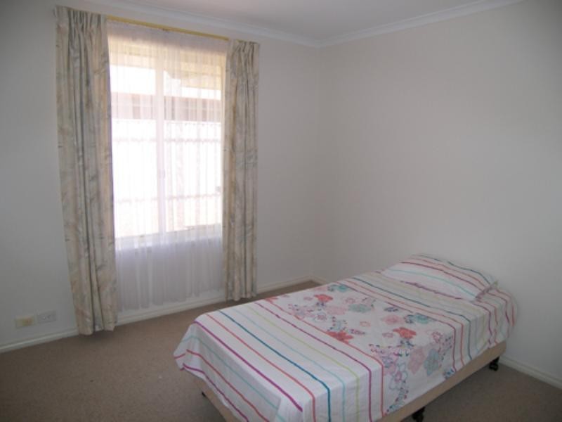 13 Lawrence Avenue, Gawler South SA 5118