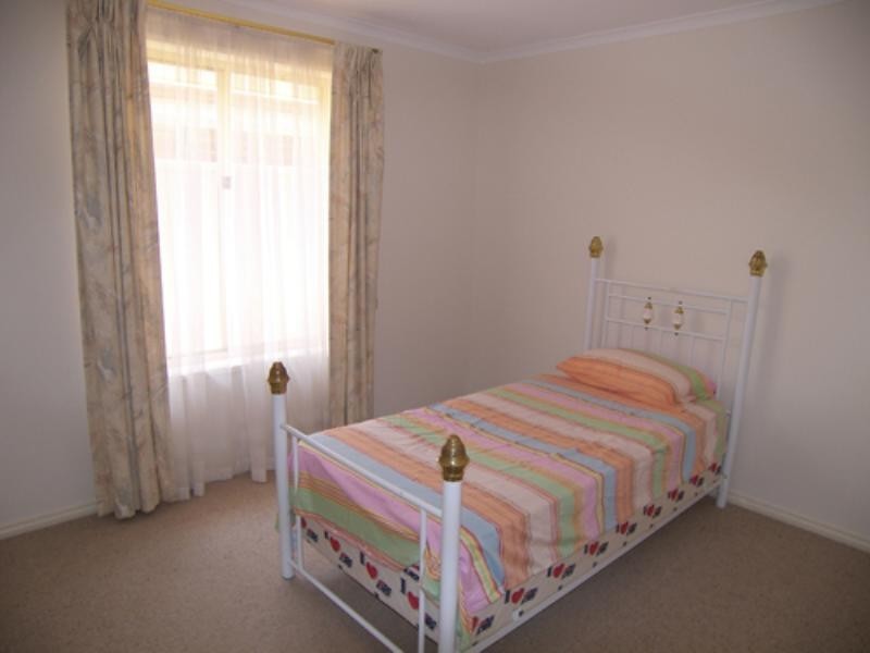 13 Lawrence Avenue, Gawler South SA 5118