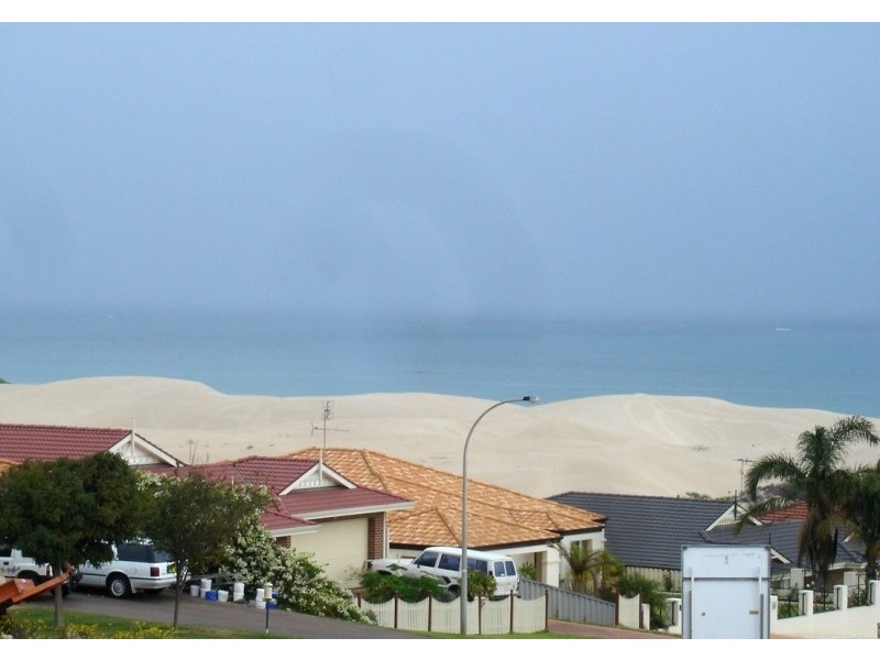 21 Pelican Rise, Wandina WA 6530