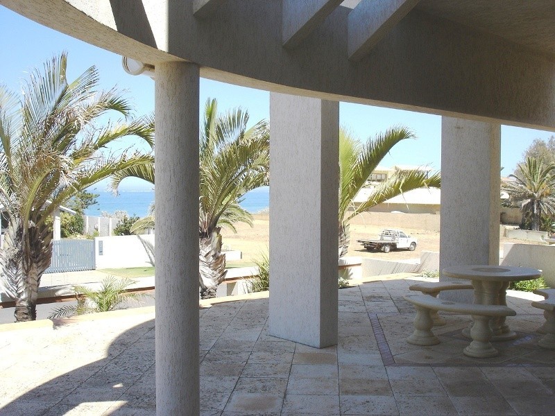 8 Eastcott Way, Tarcoola Beach WA 6530