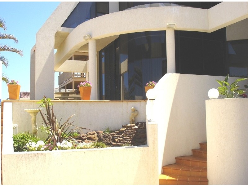 8 Eastcott Way, Tarcoola Beach WA 6530