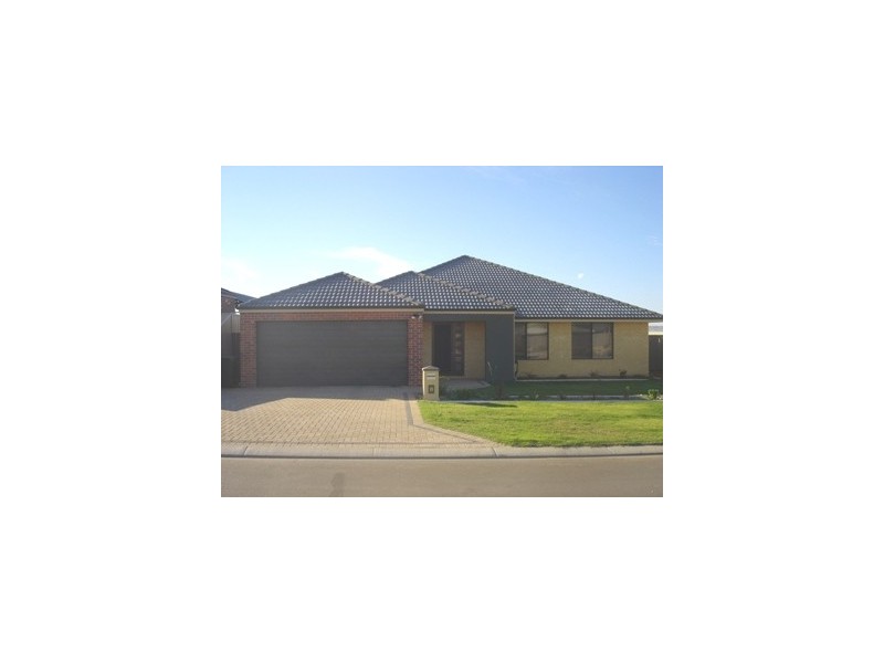 8 Yolanda Edge, Wandina WA 6530