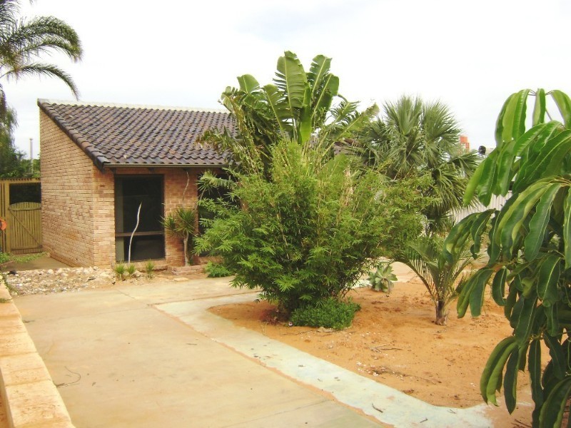 21 Elphick Avenue, Bluff Point WA 6530